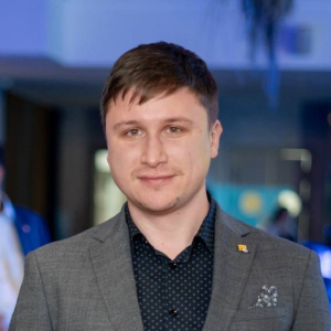 Более 20 лет сотрудничаем с пользователем, партнёром, разработчиком! 11
